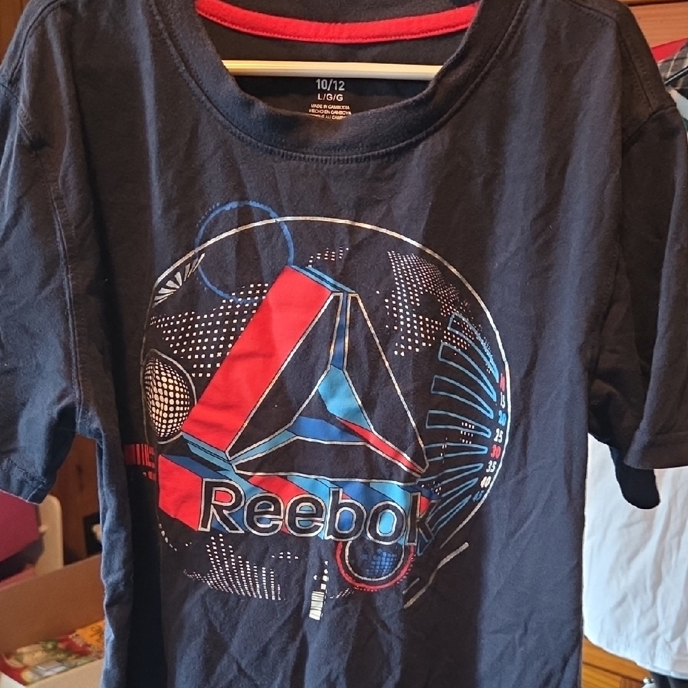 Reebok Kids Navy and Red Graphic Tee